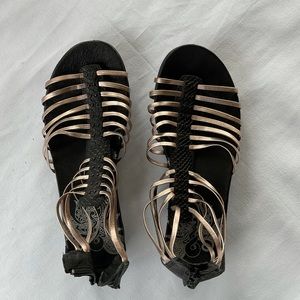 Ahnu Gladiator sandal 7.5US, gold & black, worn twice